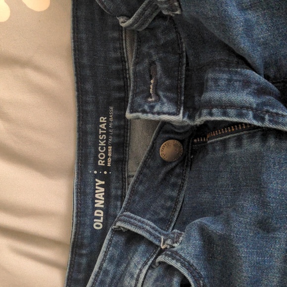 Old Navy. Comfy stretchy jeans size 2 - Picture 4 of 7